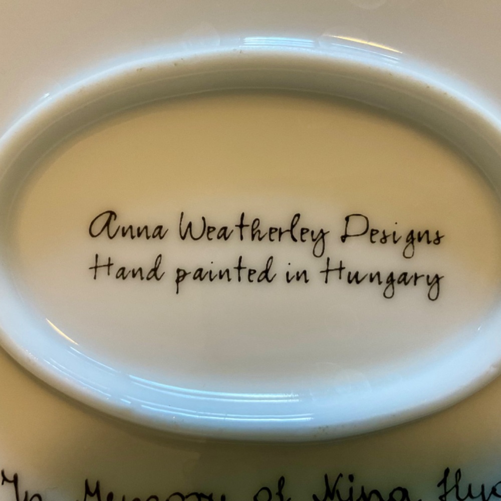 Anna Weatherley Hand Painted Porcelain Box - Picture 13 of 16